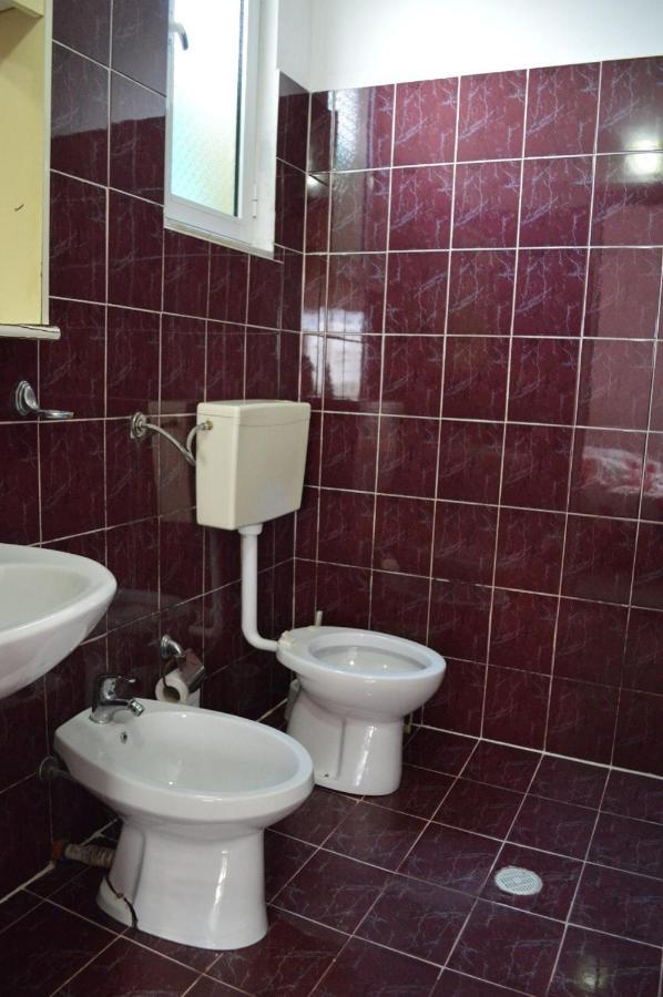 Hotel Ridal Влёра Экстерьер фото